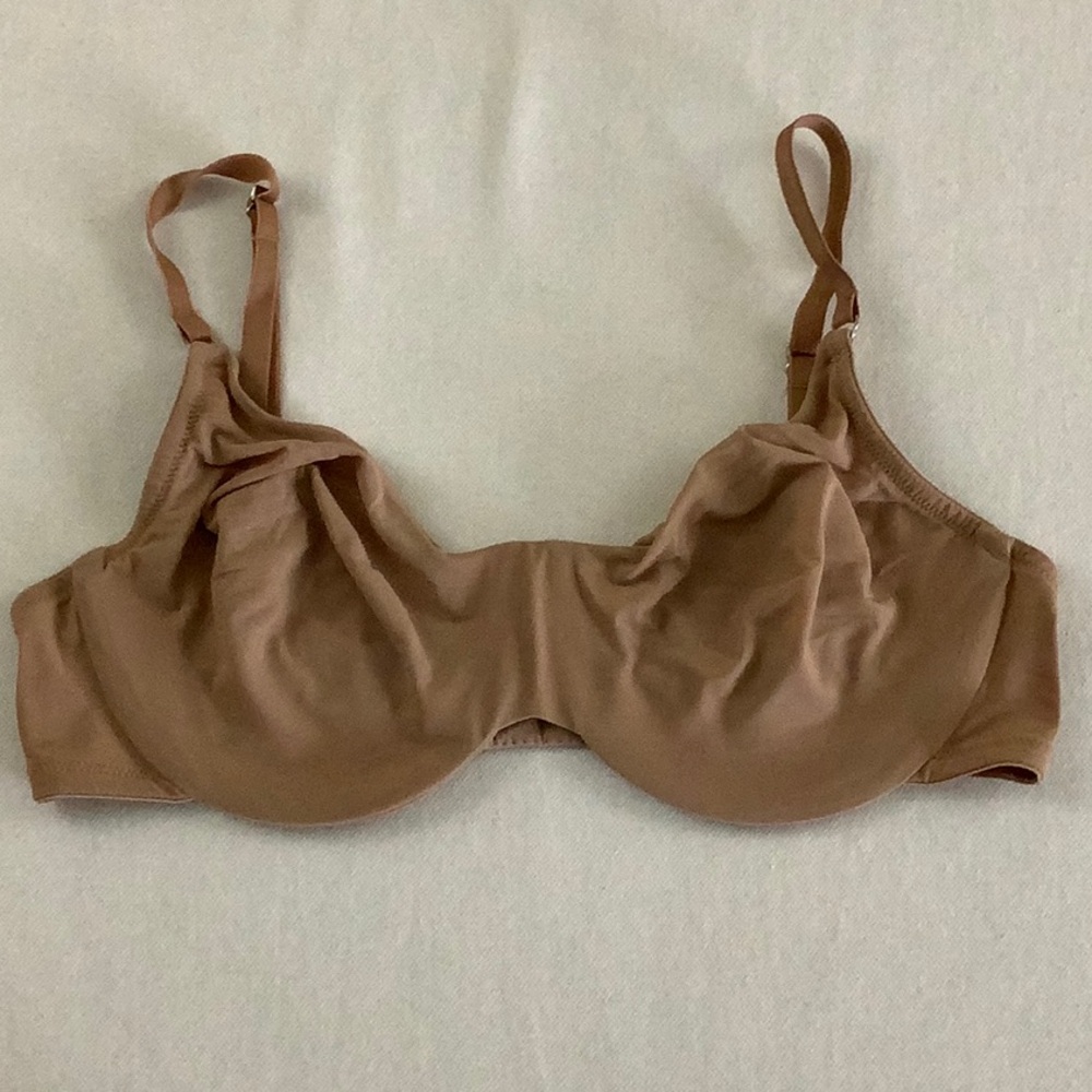 Hanro unpadded underwire bra 80C